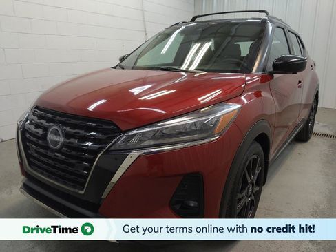 Used 2022 Nissan Kicks SR w/ Interior Electronics Package FWD image 1