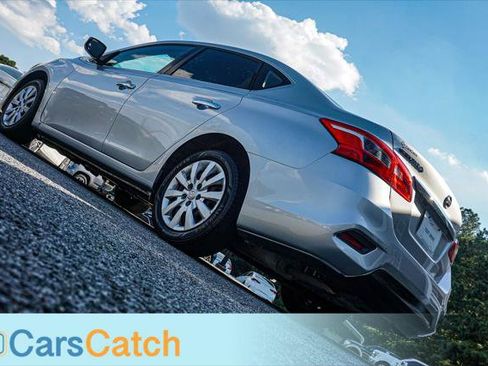 Used 2019 Nissan Sentra S image 5