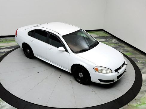Used 2014 Chevrolet Impala Police FWD image 27