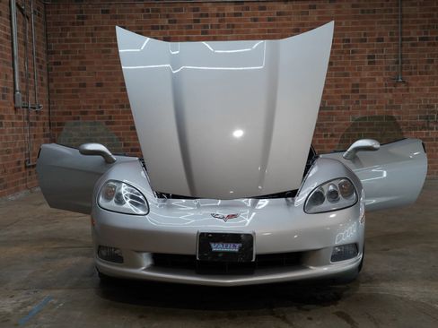 Used 2008 Chevrolet Corvette Coupe image 24