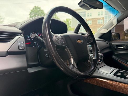 Used 2018 Chevrolet Tahoe Premier RWD image 10