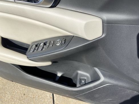 Used 2019 Honda Accord LX image 45