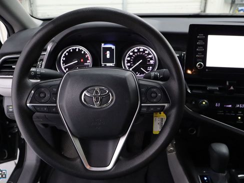 Used 2024 Toyota Camry LE image 18