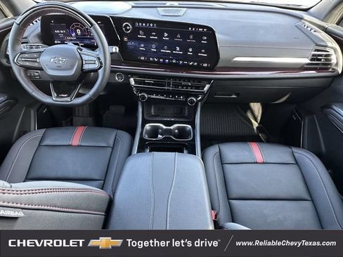 Used 2026 Chevrolet Traverse RS w/ LPO, Floor Liner Package AWD/4WD image 11
