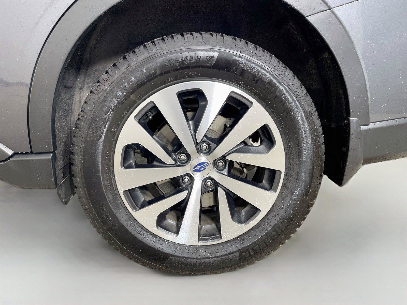 Used 2020 Subaru Outback Premium AWD/4WD image 28