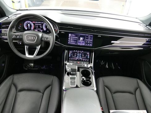 Used 2024 Audi Q8 Premium Plus AWD/4WD image 17