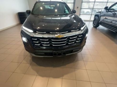 Used 2025 Chevrolet Equinox LT FWD image 5