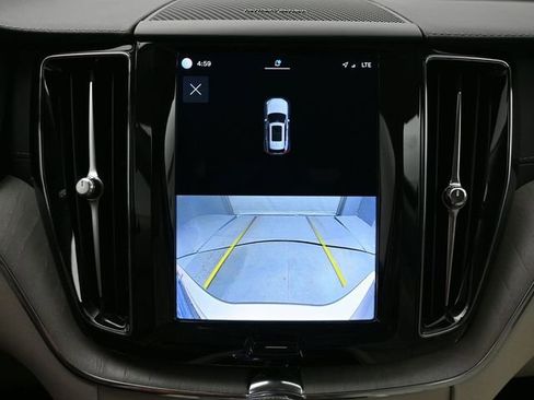 Used 2023 Volvo XC60 B5 Ultimate AWD/4WD image 23