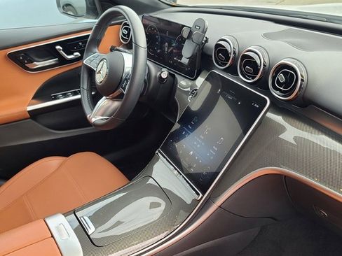 Used 2023 Mercedes-Benz C 300 4MATIC Sedan image 9