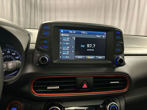 Used 2020 Hyundai Kona Limited image 15