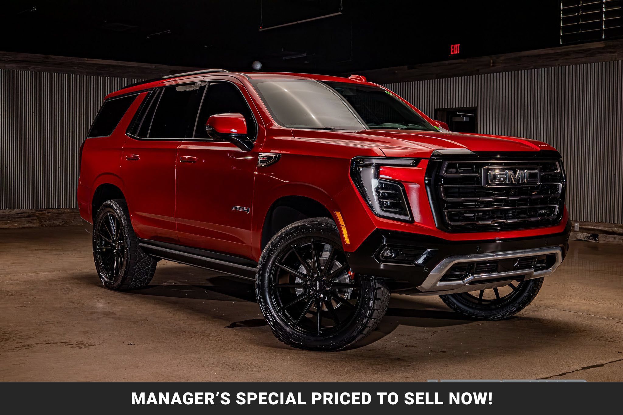Used 2025 GMC Yukon AT4 Ultimate AWD/4WD image 1