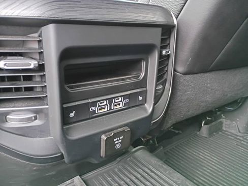Used 2024 RAM 2500 Rebel w/ Towing Technology Group AWD/4WD image 26