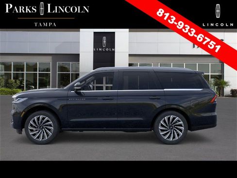 New 2025 Lincoln Navigator Black Label image 3