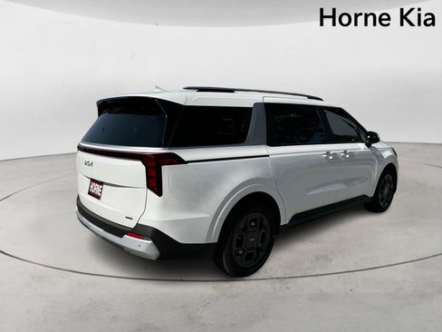 New 2026 Kia Carnival EX image 4