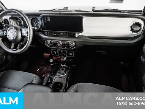Used 2025 Jeep Wrangler Unlimited Sport AWD/4WD image 21