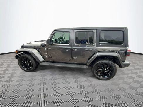 Used 2023 Jeep Wrangler Unlimited Sahara w/ Cold Weather Group AWD/4WD image 9