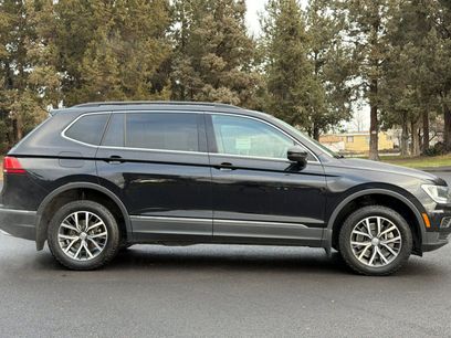 Used 2020 Volkswagen Tiguan SE w/ Panoramic Sunroof Package