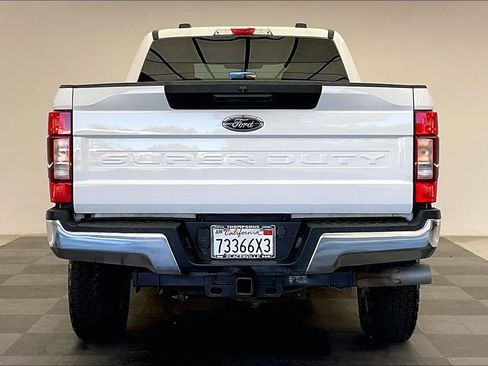 Used 2022 Ford F250 XLT image 3