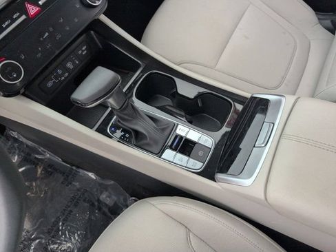 Used 2025 Hyundai Tucson SEL FWD image 23