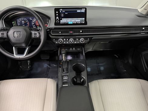 Used 2024 Honda Civic Touring image 36