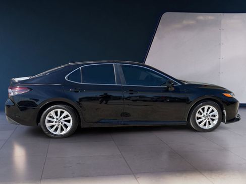 Used 2023 Toyota Camry LE image 6