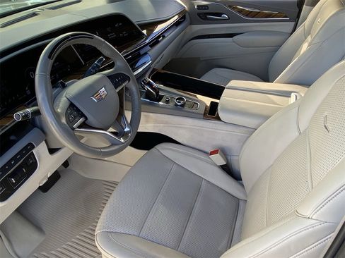 Certified 2024 Cadillac Escalade Sport Platinum image 19