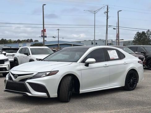 Used 2024 Toyota Camry XSE w/ Navigation Package image 15