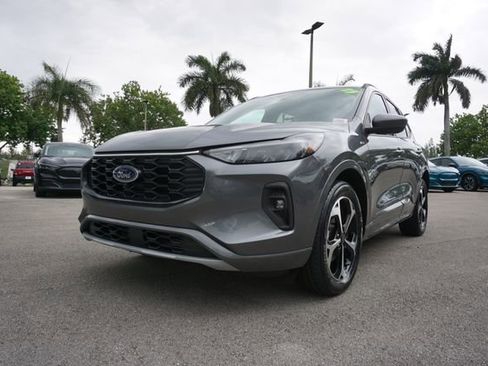 Certified 2023 Ford Escape ST-Line Select w/ Tech Pack #2 AWD/4WD image 23
