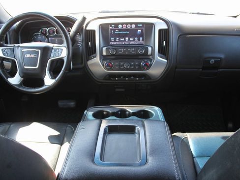 Used 2017 GMC Sierra 1500 SLE w/ SLE Value Package image 8