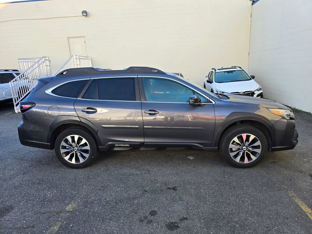 Certified 2024 Subaru Outback Limited AWD/4WD image 8
