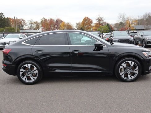 Used 2020 Audi e-tron Premium Plus image 5