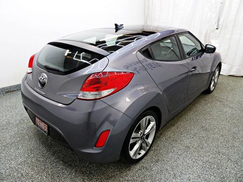 Used 2016 Hyundai Veloster w/ Option Group 03 FWD image 6