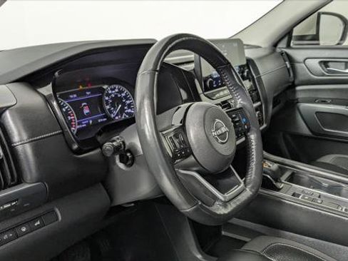Used 2022 Nissan Pathfinder SL image 27
