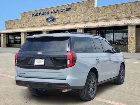 New 2027 Ford Expedition Platinum w/ Stealth Appearance Package AWD/4WD image 5