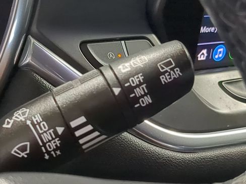 Used 2020 Chevrolet Blazer LT AWD/4WD image 25