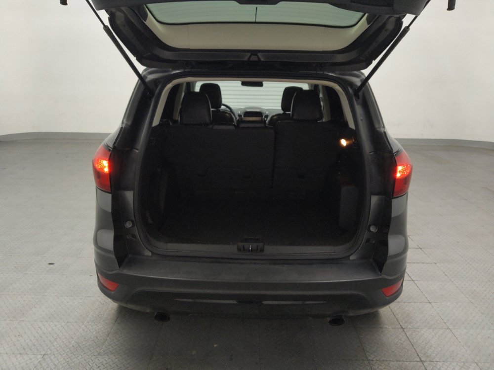 Used 2019 Ford Escape SE FWD image 29