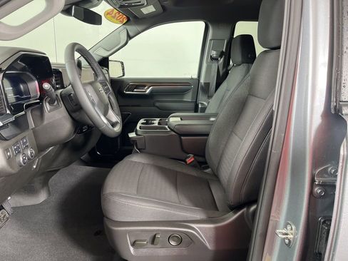 Certified 2024 Chevrolet Silverado 1500 RST w/ Z71 Off-Road Package image 18