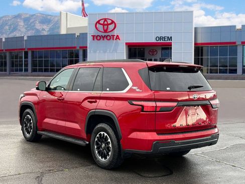 Used 2026 Toyota Sequoia SR5 w/ TRD Off-Road Package AWD/4WD image 5