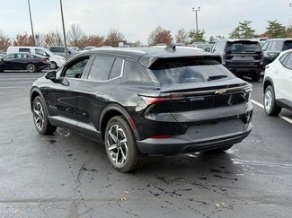New 2026 Chevrolet Equinox EV LT video 3