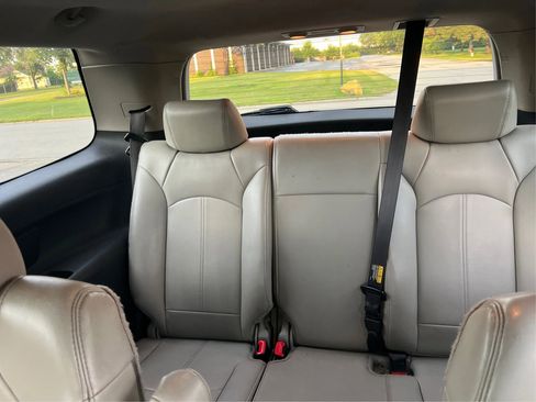 Used 2008 GMC Acadia SLT w/ Convenience Package image 30