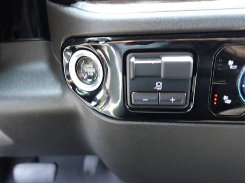 Used 2024 GMC Sierra 2500 SLE w/ SLE Value Package AWD/4WD image 50