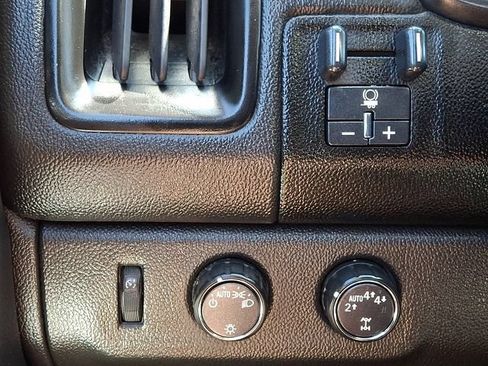 Used 2017 Chevrolet Colorado LT AWD/4WD image 24