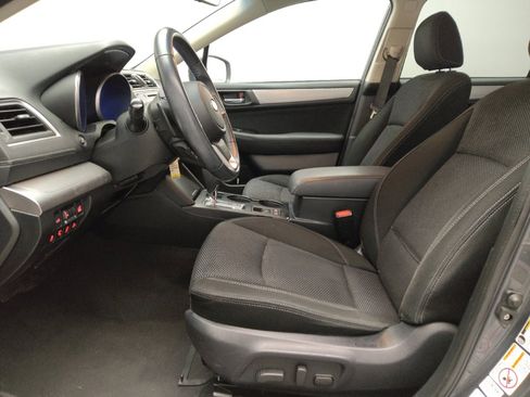 Used 2018 Subaru Outback 2.5i Premium image 17