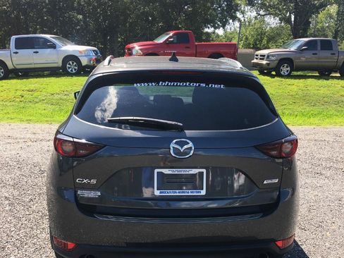 Used 2018 MAZDA CX-5 Touring w/ Preferred Equipment Package FWD image 4