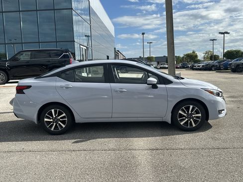 New 2025 Nissan Versa SV w/ Trunk Package image 5