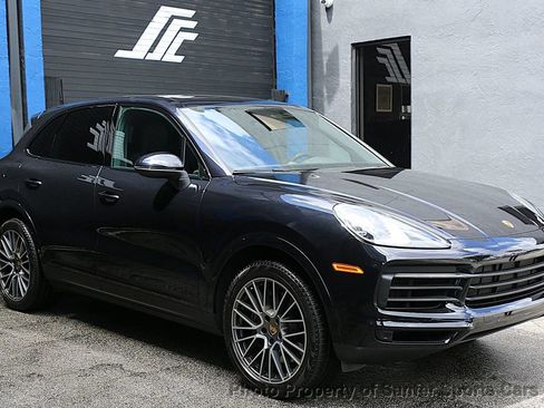 Used 2022 Porsche Cayenne Platinum Edition AWD/4WD image 3
