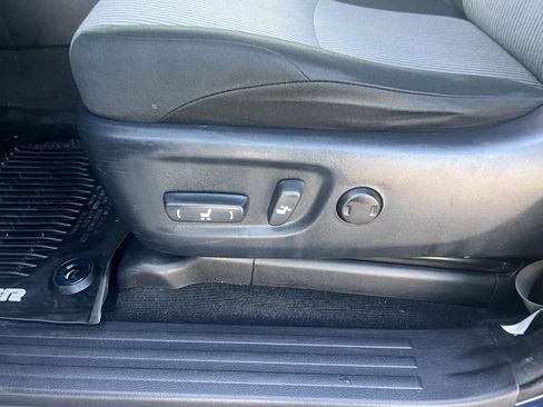 Used 2020 Toyota 4Runner SR5 image 27