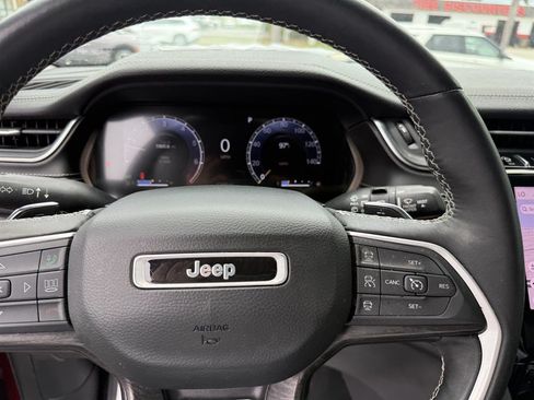Used 2022 Jeep Grand Cherokee L Limited RWD image 22