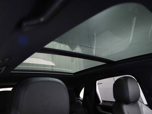 Used 2024 Porsche Cayenne image 19