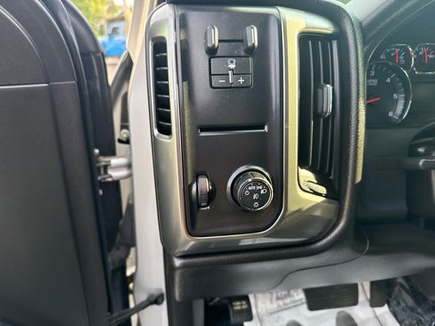 Used 2019 Chevrolet Silverado 1500 LT w/ All Star Edition RWD image 17